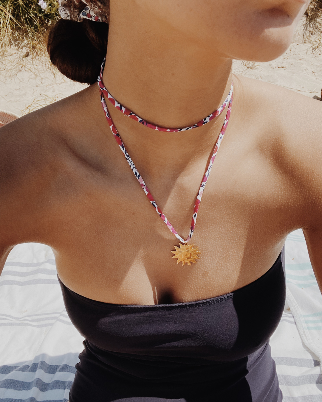 Wiltshire Rouge Collier